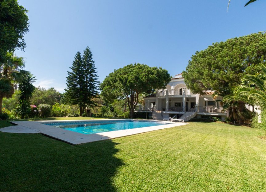 Resale - House - Detached Villa - Marbella - Hacienda Las Chapas