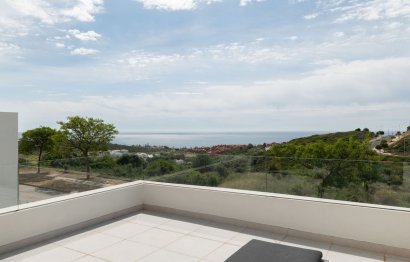 Resale - House - Townhouse - Casares - Casares Centro