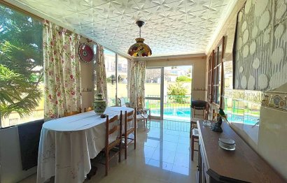 Resale - House - Detached Villa - Benalmádena - Benalmadena Costa