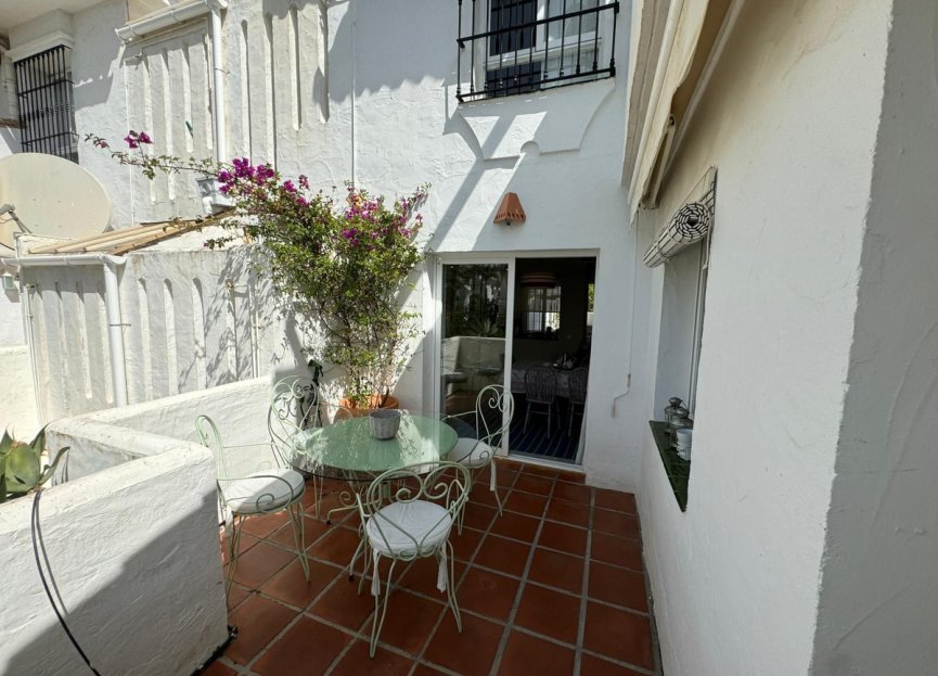 Resale - Apartment - Middle Floor Apartment - Marbella