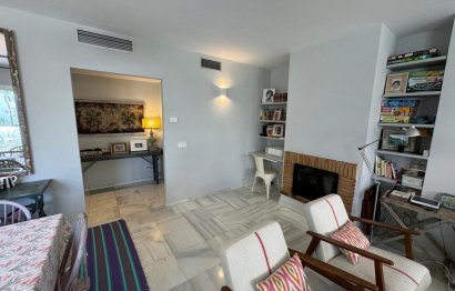 Resale - Apartment - Middle Floor Apartment - Marbella