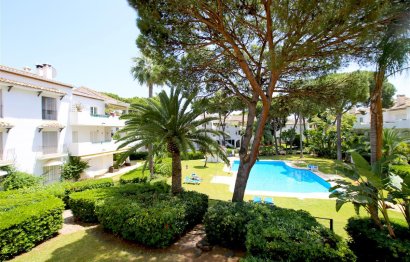 Resale - Apartment - Middle Floor Apartment - Estepona - Estepona Centro