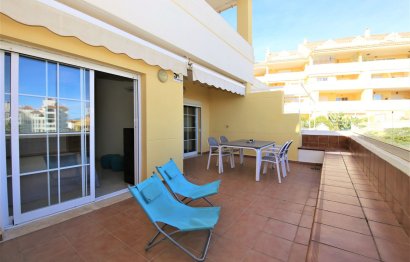 Resale - Apartment - Middle Floor Apartment - Estepona - Estepona Centro