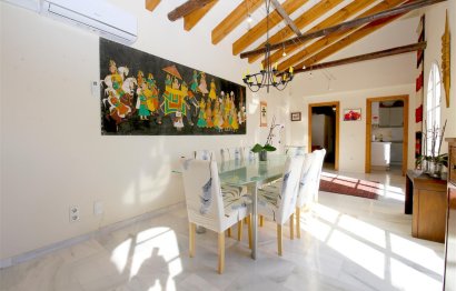 Resale - House - Detached Villa - Estepona - Estepona Centro