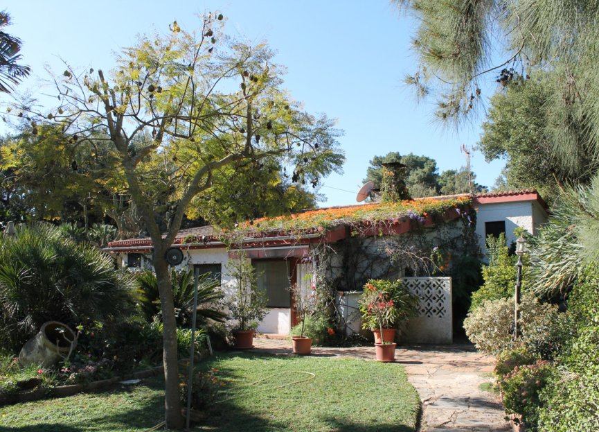 Resale - House - Detached Villa - Marbella - Elviria