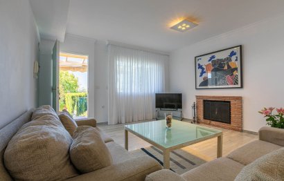 Resale - House - Semi-Detached House - Marbella - Costabella