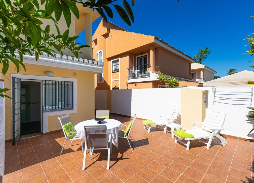 Resale - House - Semi-Detached House - Marbella - Costabella