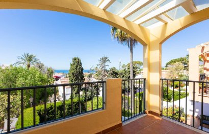 Reventa - House - Semi-Detached House - Marbella - Costabella