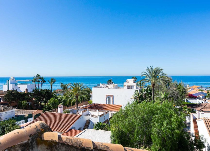 Reventa - House - Semi-Detached House - Marbella - Costabella