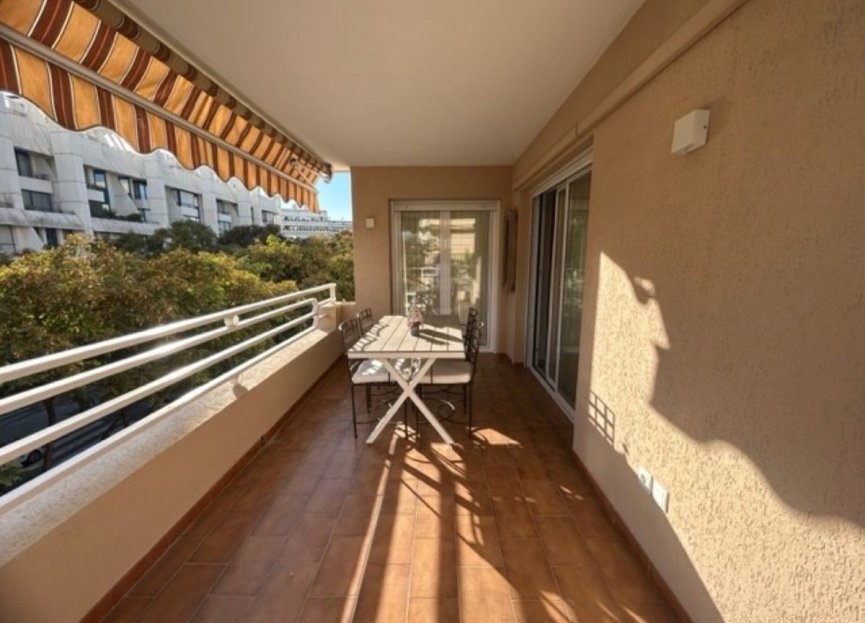 Resale - Apartment - Middle Floor Apartment - Marbella - Marbella Centro