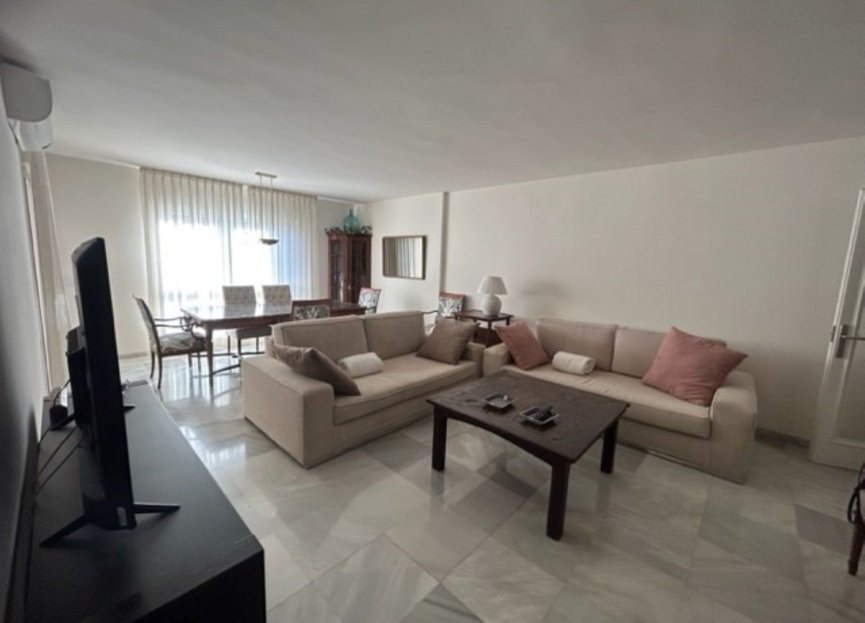 Resale - Apartment - Middle Floor Apartment - Marbella - Marbella Centro