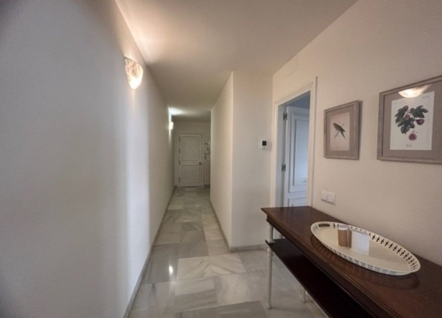 Resale - Apartment - Middle Floor Apartment - Marbella - Marbella Centro