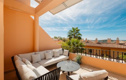 Resale - Apartment - Penthouse - Marbella - Nueva Andalucia