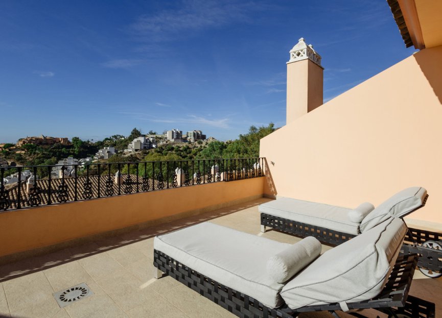 Resale - Apartment - Penthouse - Marbella - Nueva Andalucia