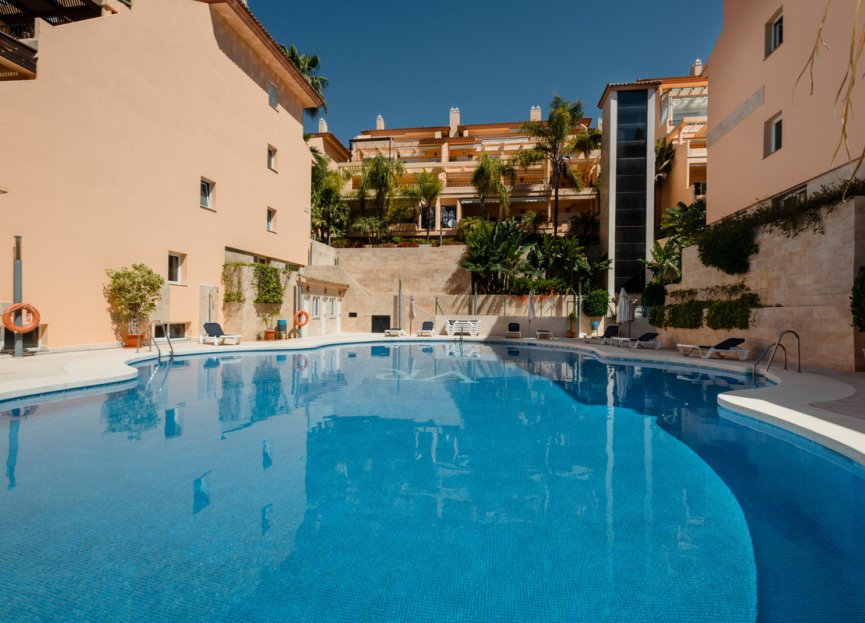 Resale - Apartment - Penthouse - Marbella - Nueva Andalucia