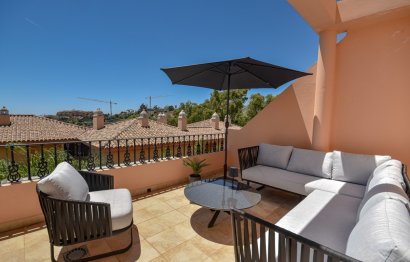 Resale - Apartment - Penthouse - Marbella - Nueva Andalucia