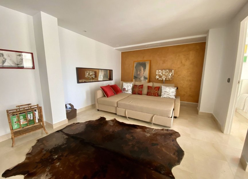 Resale - House - Townhouse - Marbella - Elviria