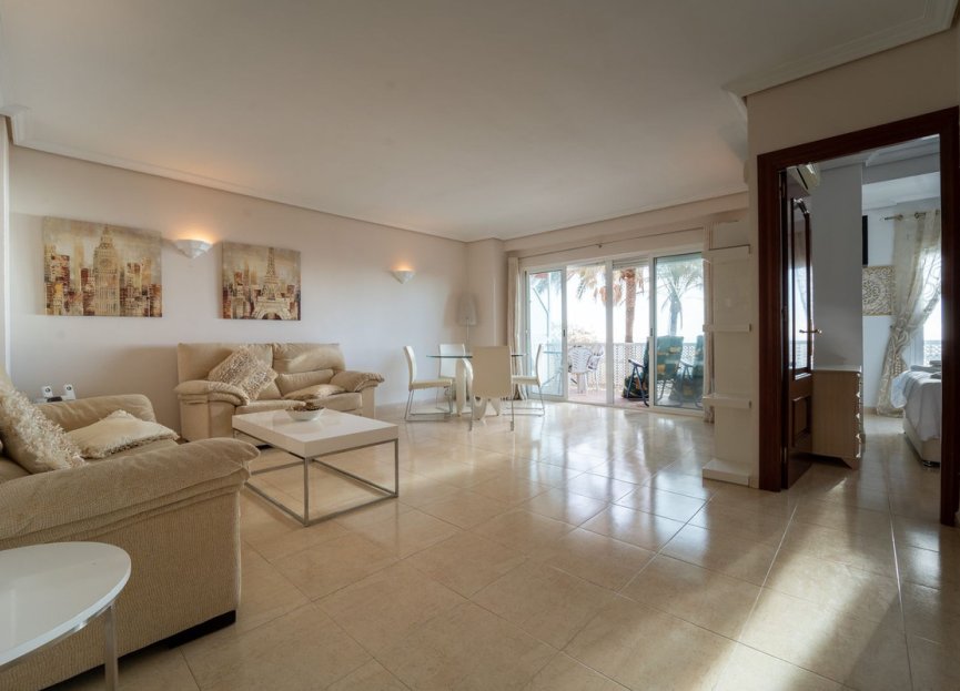 Resale - Apartment - Middle Floor Apartment - Fuengirola - Fuengirola Centro