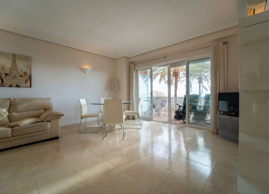 Resale - Apartment - Middle Floor Apartment - Fuengirola - Fuengirola Centro