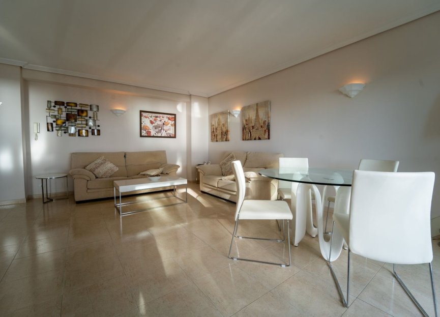 Resale - Apartment - Middle Floor Apartment - Fuengirola - Fuengirola Centro