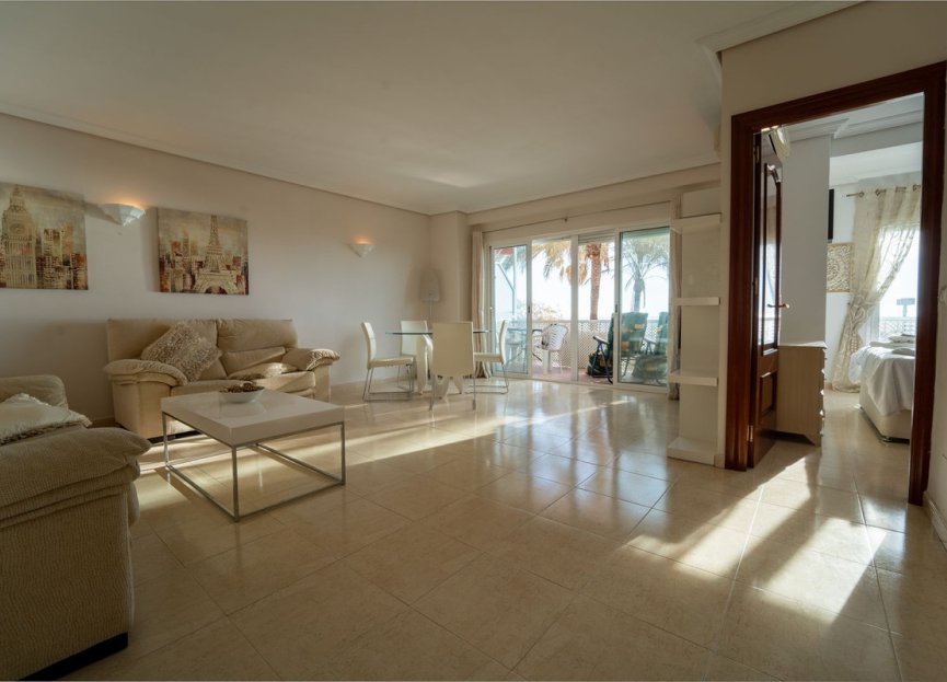 Resale - Apartment - Middle Floor Apartment - Fuengirola - Fuengirola Centro