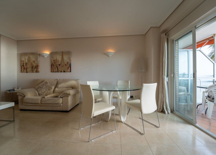 Resale - Apartment - Middle Floor Apartment - Fuengirola - Fuengirola Centro