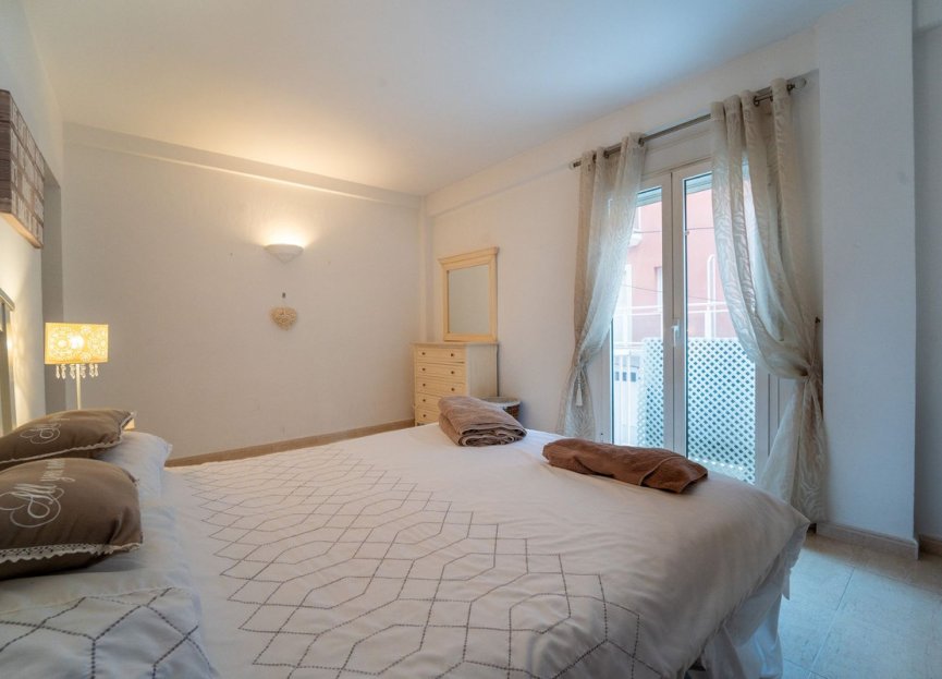 Resale - Apartment - Middle Floor Apartment - Fuengirola - Fuengirola Centro