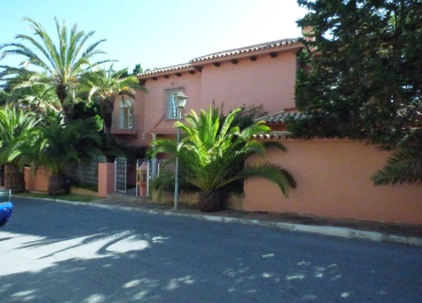 Resale - House - Detached Villa - Mijas - Torrenueva