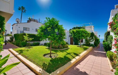 Resale - House - Semi-Detached House - Estepona - Estepona Centro