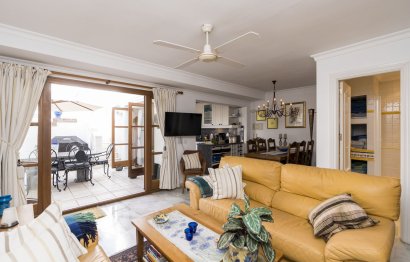 Resale - House - Semi-Detached House - Estepona - Estepona Centro