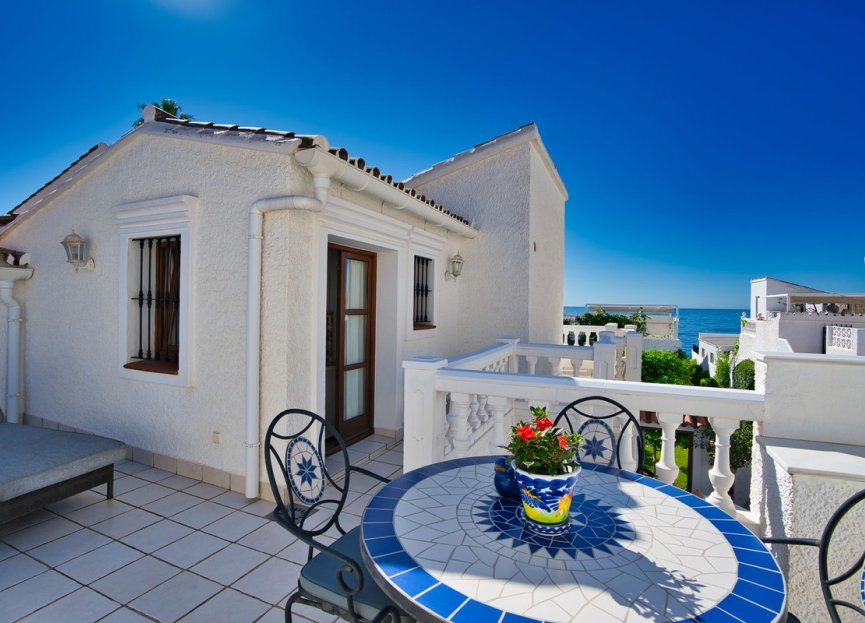 Resale - House - Semi-Detached House - Estepona - Estepona Centro