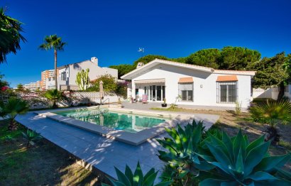 Resale - House - Detached Villa - Marbella - Marbesa