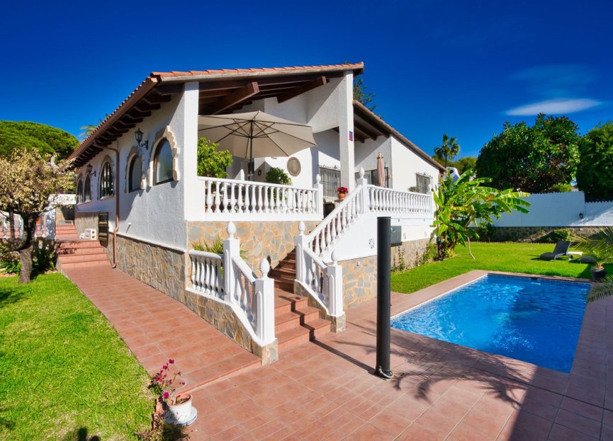 Resale - House - Detached Villa - Mijas - Torrenueva