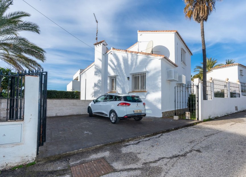 Reventa - House - Detached Villa - Marbella - Marbesa