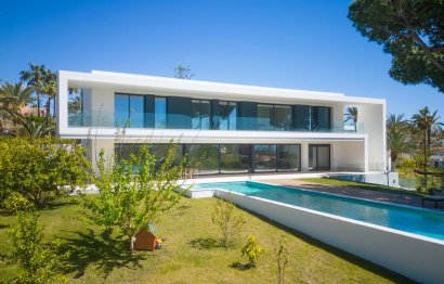 Resale - House - Detached Villa - Marbella - Marbesa