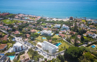 Resale - House - Detached Villa - Marbella - Marbesa