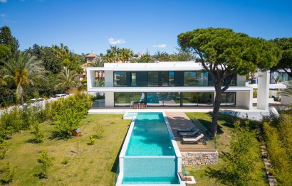 Resale - House - Detached Villa - Marbella - Marbesa