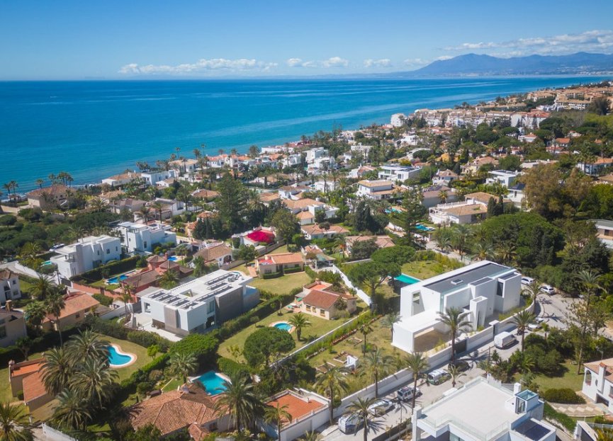 Resale - House - Detached Villa - Marbella - Marbesa