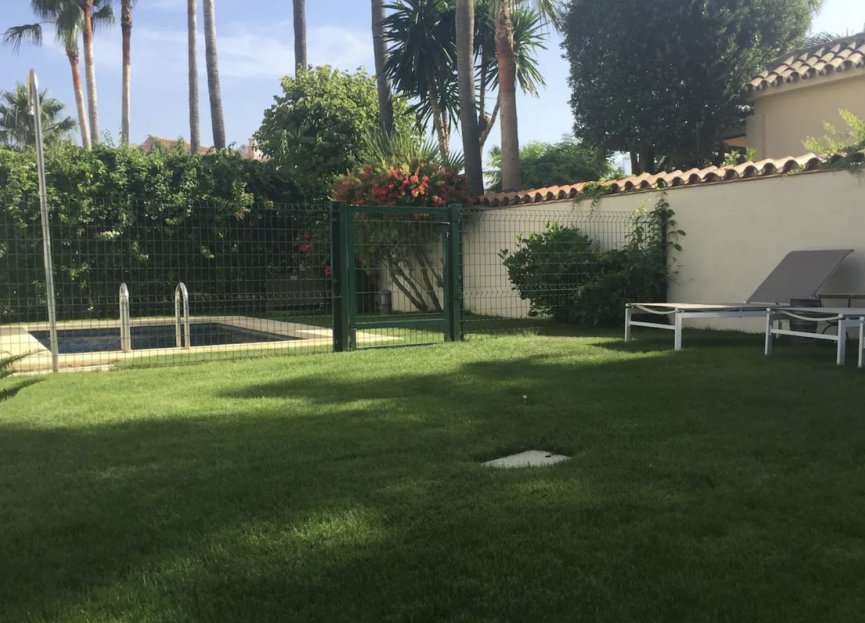 Resale - House - Semi-Detached House - Marbella - Puerto Banús