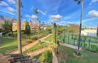 Resale - Apartment - Middle Floor Apartment - Marbella