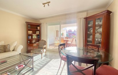 Resale - Apartment - Middle Floor Apartment - Marbella