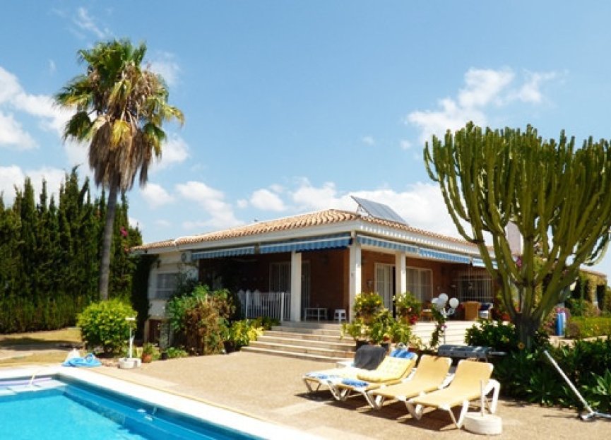 Resale - House - Detached Villa - Marbella - Marbella Centro