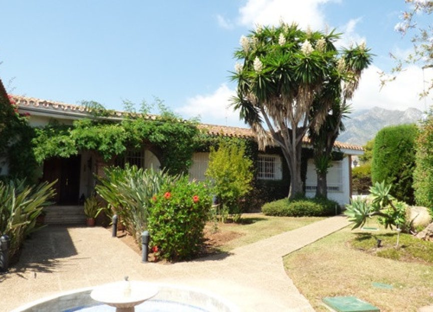 Resale - House - Detached Villa - Marbella - Marbella Centro