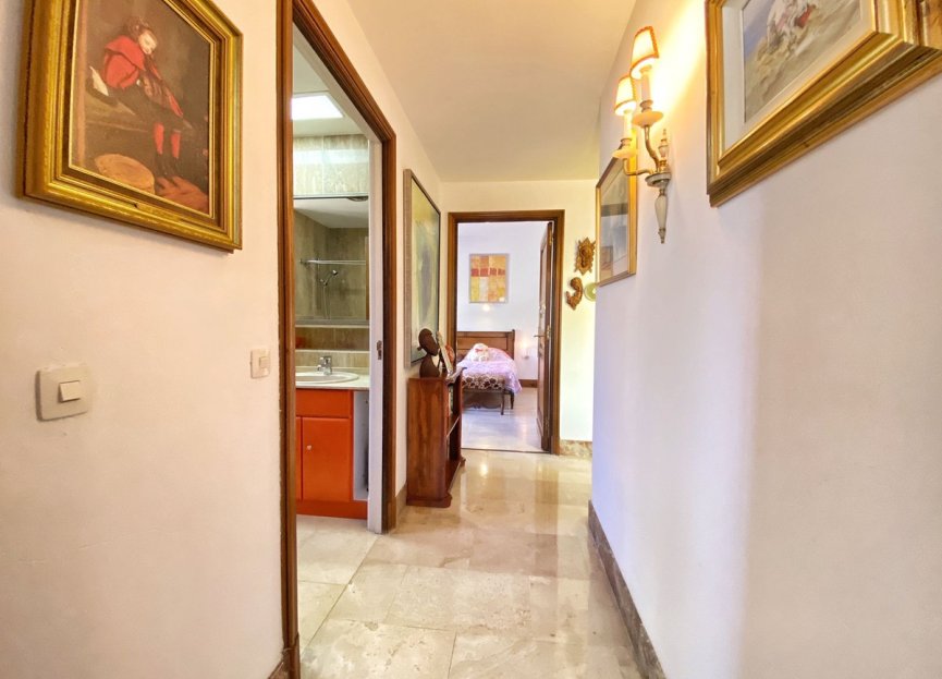 Resale - House - Detached Villa - Marbella - Marbella Centro