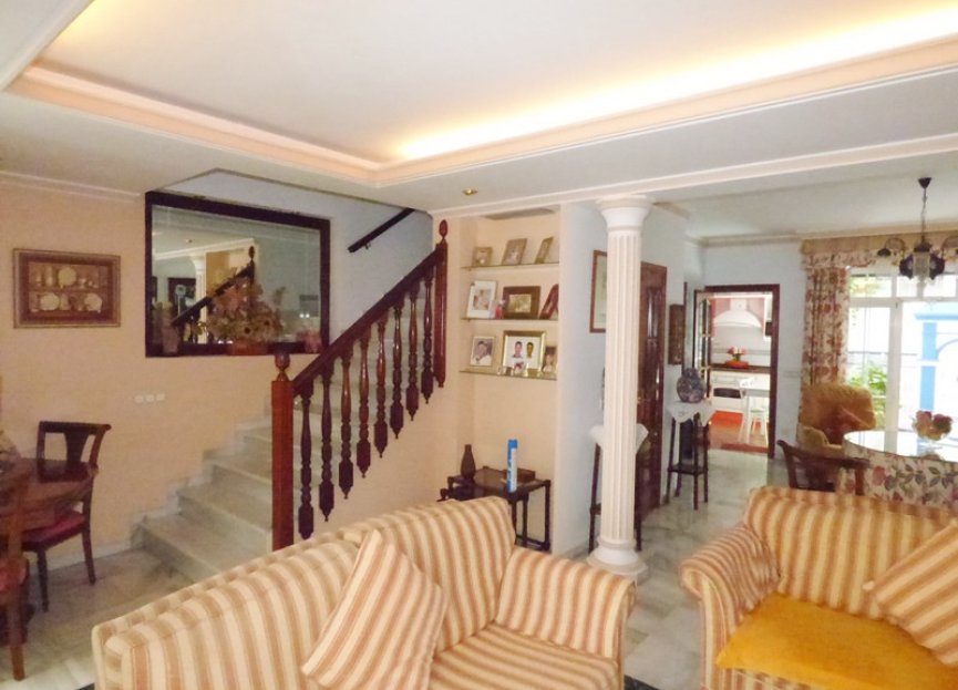 Resale - House - Townhouse - Marbella