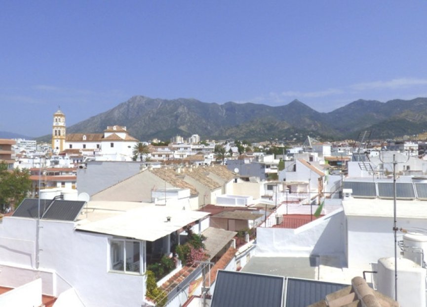 Resale - House - Townhouse - Marbella