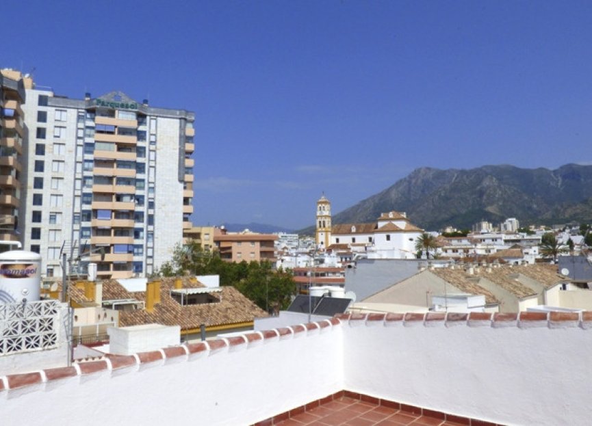 Resale - House - Townhouse - Marbella