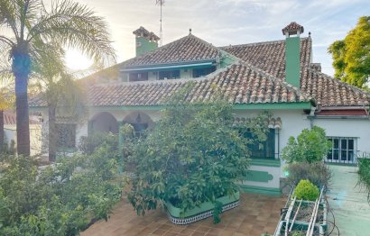 Resale - House - Detached Villa - Marbella - Marbella Centro