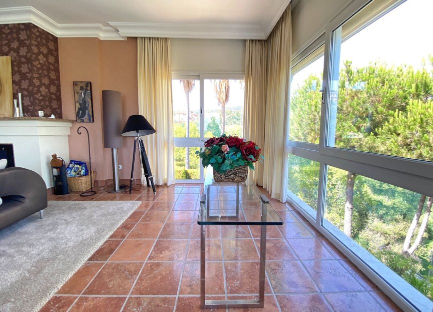 Resale - House - Detached Villa - Marbella - Elviria