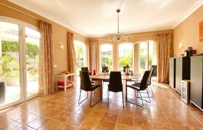 Resale - House - Detached Villa - Marbella - Elviria